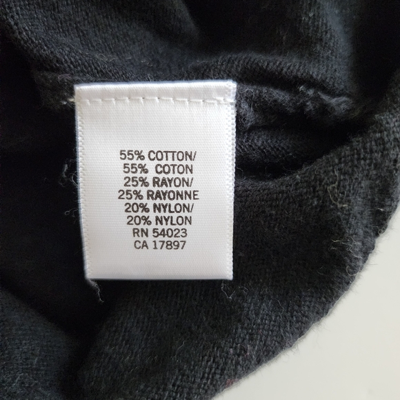 3 Sweaters XL - Picture 14 of 15